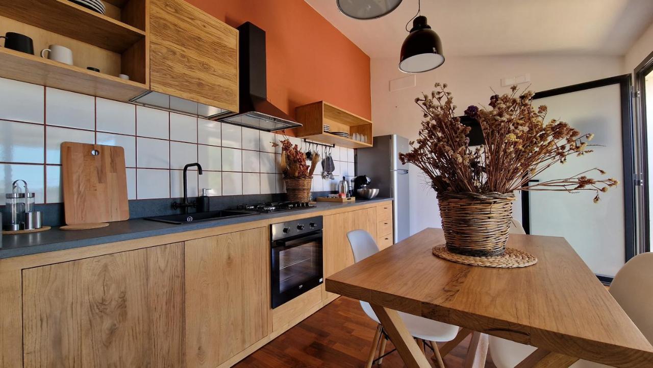 Petrasicula Apartment Ачи-Трецца Екстер'єр фото
