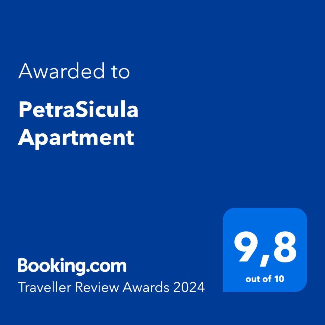 Petrasicula Apartment Ачи-Трецца Екстер'єр фото